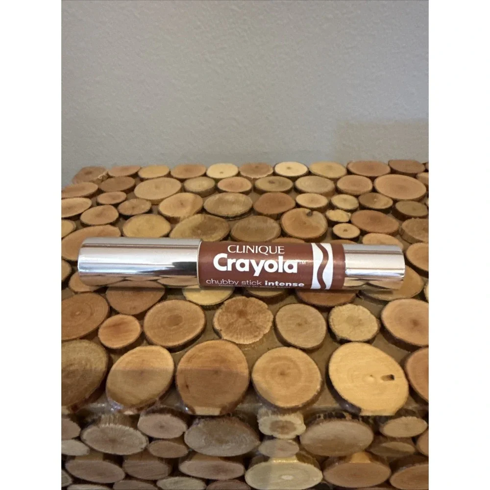 Clinique Crayola Chubby Stick Intense Fuzzy Wuzzy‎ NWOB .10 Oz